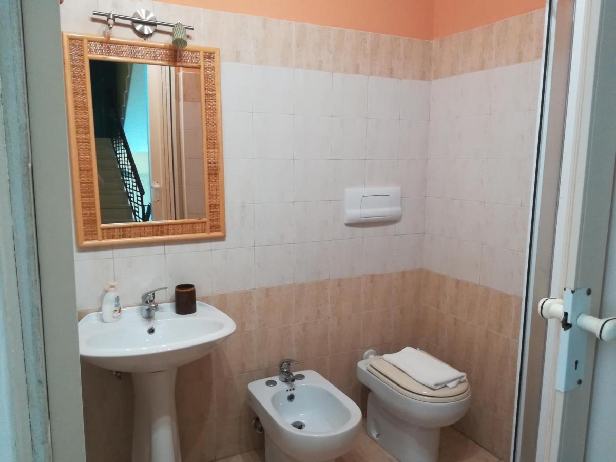 B&B A Due Passi Dal Mare Scilla Exterior foto